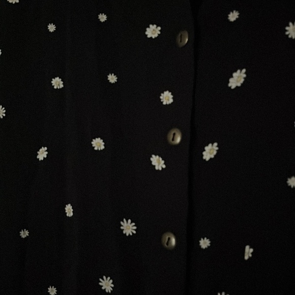 Floral Button down - Picture 2 of 5